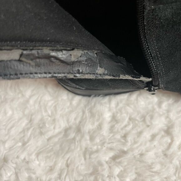 Clarks Leather suede ankle wedge Boots side zipper rubber soles size 9W - Picture 14 of 14